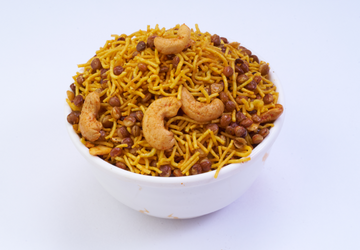 Spl. Bombay Mixture a perfect blend of spices and crunch