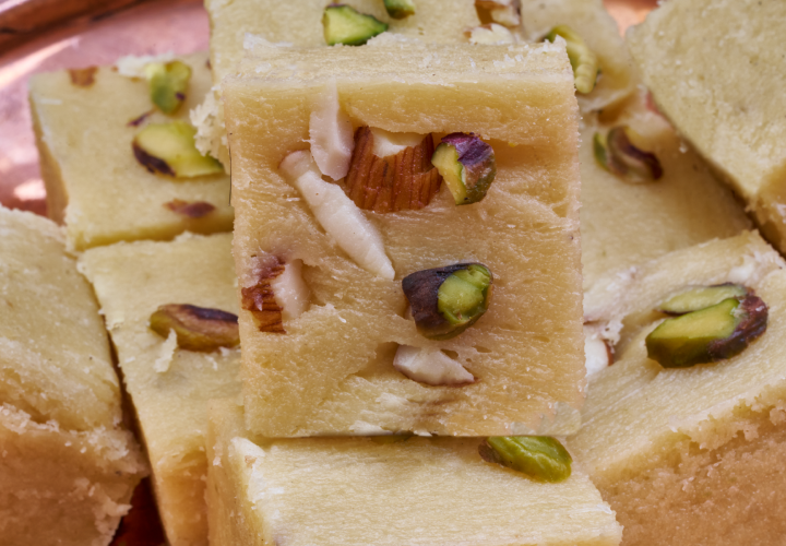 Banaras Soanpapdi traditional and crispy treat